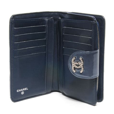 chanel compact zip wallet|where to buy chanel wallet.